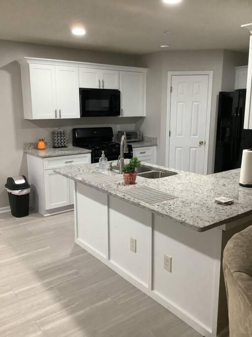 Castle Comfort Ellenwood 외부 사진